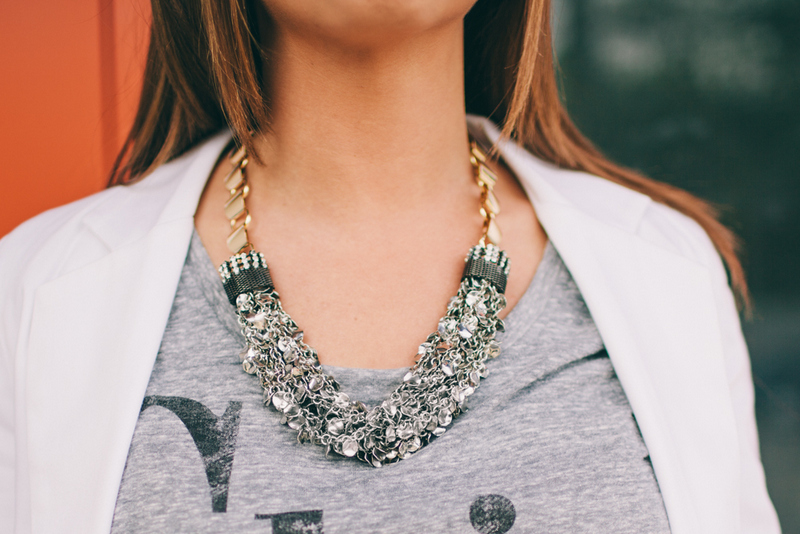 statement necklace, chic tee, statement necklace with tee shirt