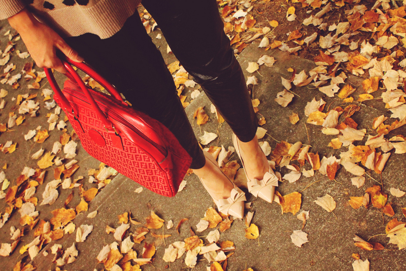 Nude Bow Heels