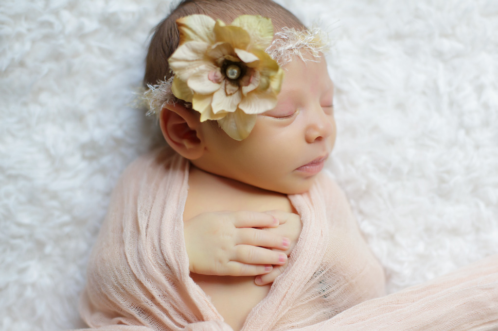 Harley Liv newborn photography