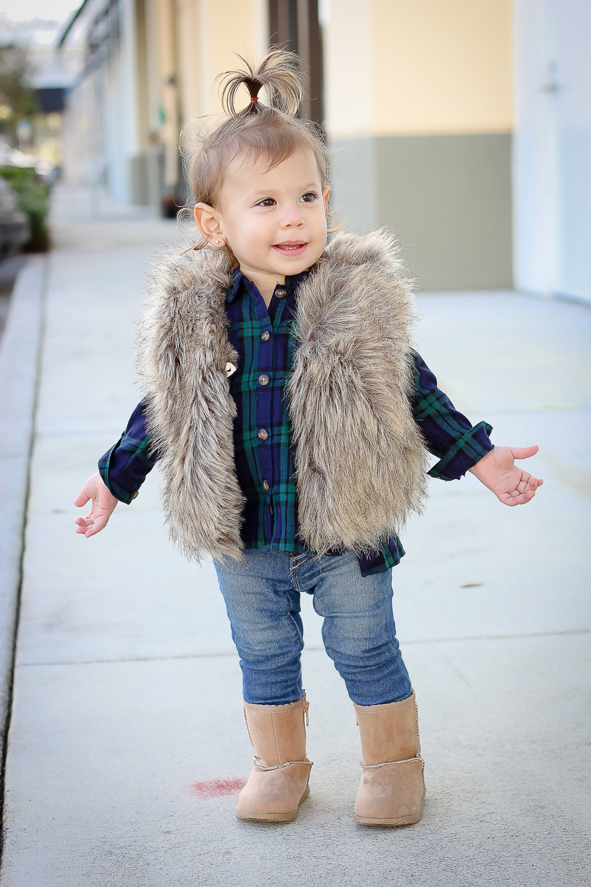 baby girl faux fur vest