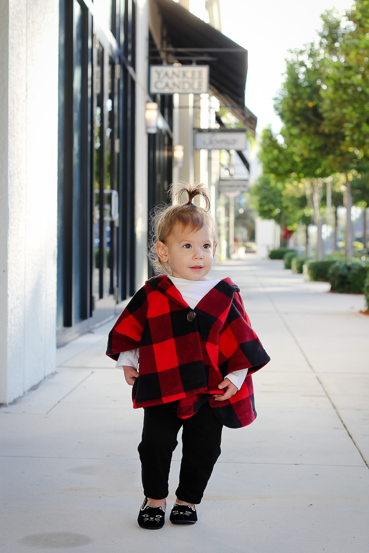 baby girl holiday outfit inspo, old navy buffalo check