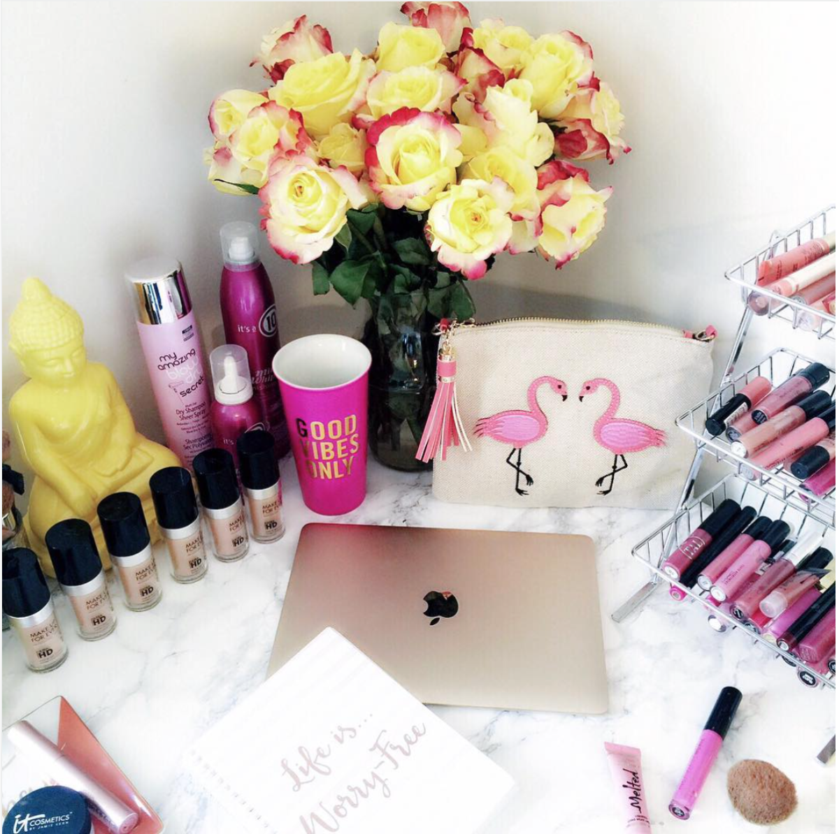 Desk Inspo, Desk Decor, Makeup Vanity