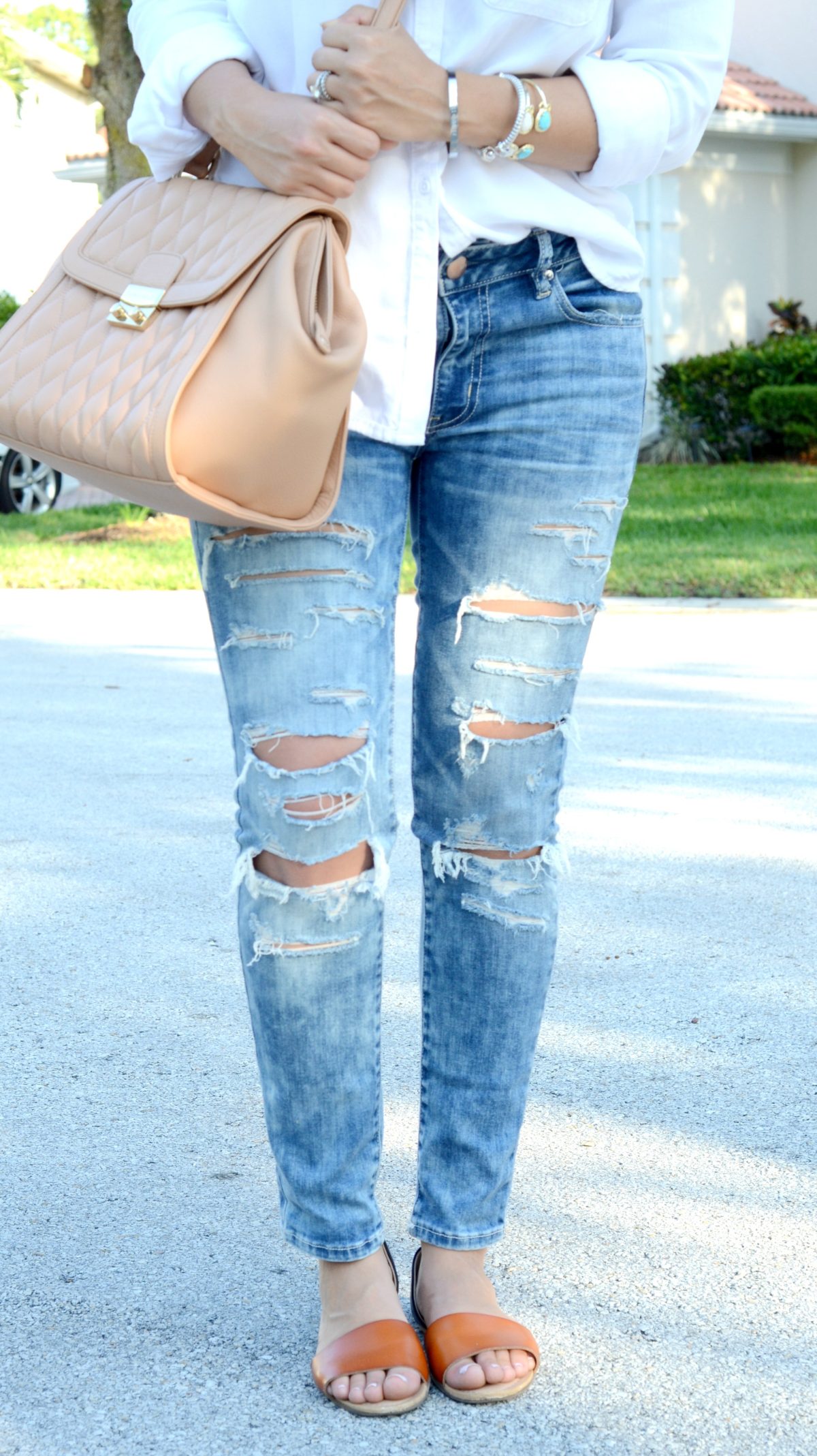 American Eagle distressed jeans