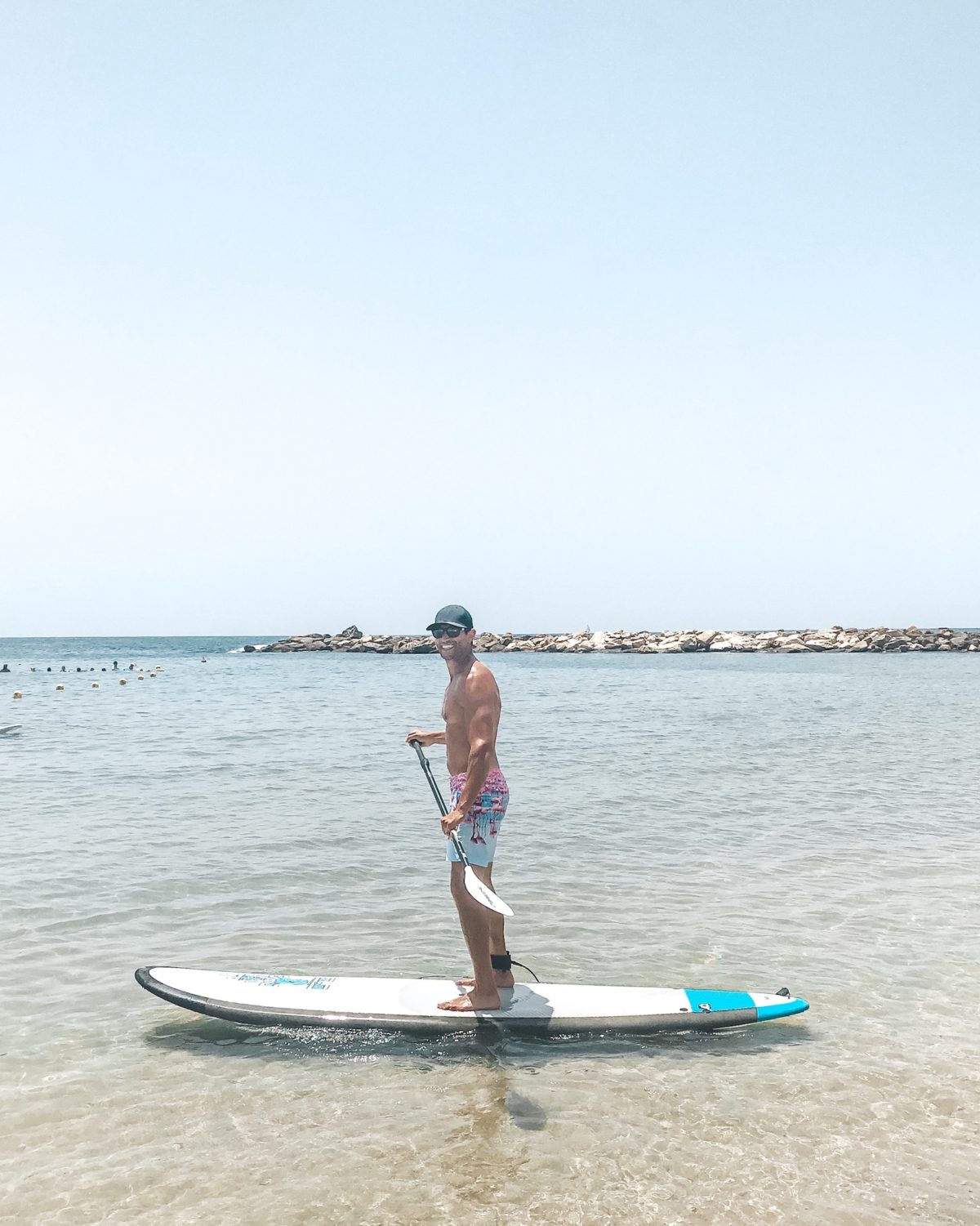 Tel Aviv paddle boarding