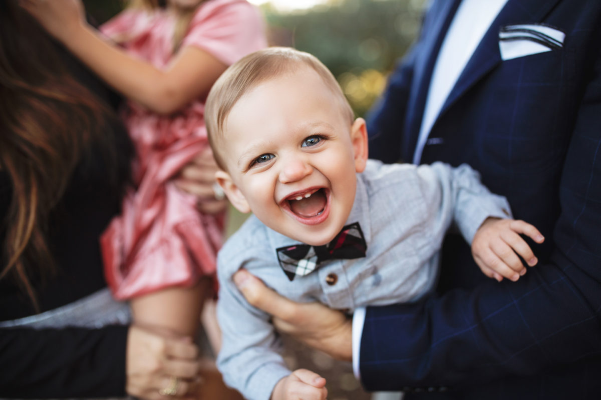 what to wear to a family holiday photoshoot